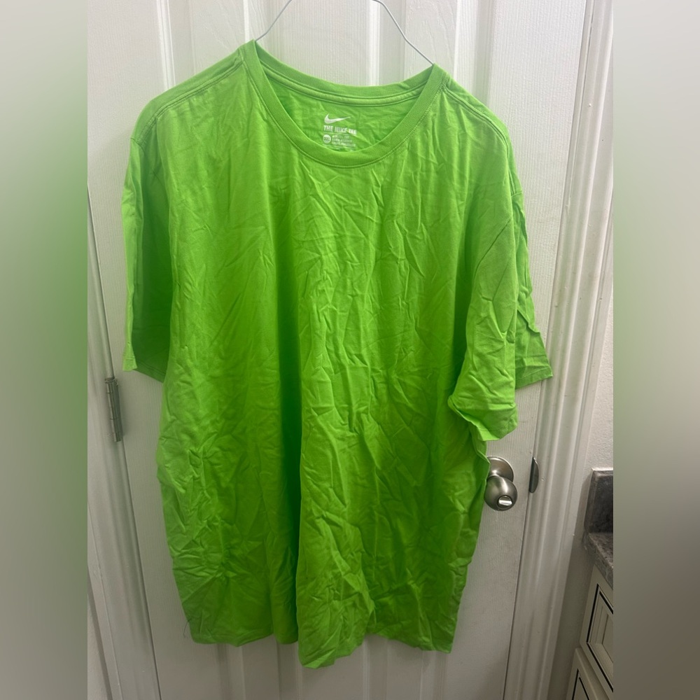 Nike men short sleeve
